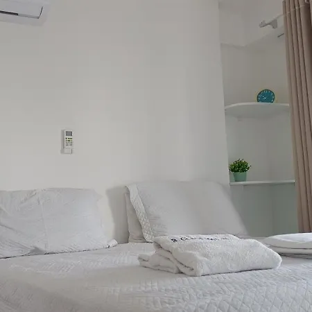 Em Class-uma Quadra Apartamento *