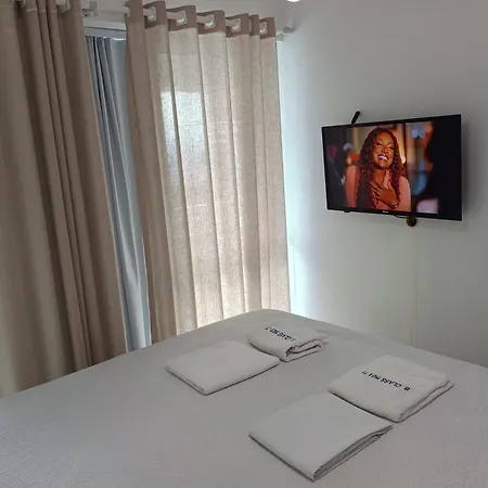 Apartamento Em Class-uma Quadra *
