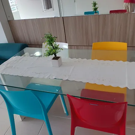 Em Class-uma Quadra Apartamento *