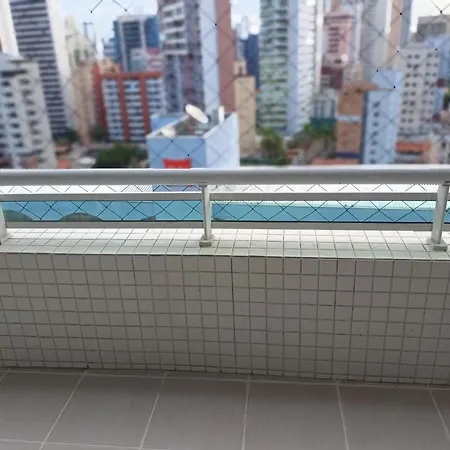Apartamento Em Class-uma Quadra *